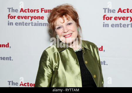 Nach der Party zum 40 jährigen Jubiläum Reunion Konzert der Sie spielen unser Lied zu profitieren Die Schauspieler Fonds bei John's Pizzeria statt. Mit: Anita Gillette Wo: New York, New York, United States Wenn: 12 Feb 2019 Credit: Joseph Marzullo/WENN.com Stockfoto