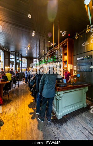 Die Globus Taverne. Die pubs der Borough Market, London. Stockfoto