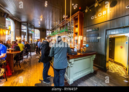 Die Globus Taverne. Die pubs der Borough Market, London. Stockfoto