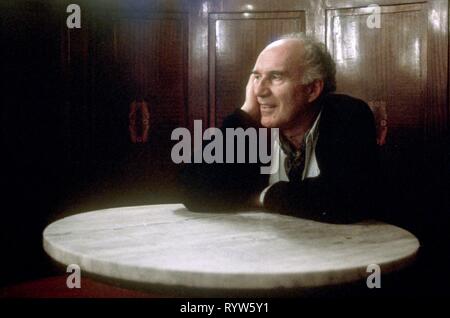 Michel Piccoli auf dem Satz der Film 'Martha et moi" unter der Regie von Jiri Weiss. Prag, 1989 Stockfoto