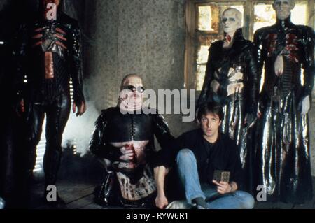 Hellraiser Jahr: UK 1987 Regie: Clive Barker Nicholas Vince, Doug Bradley, Simon Bamford, Clive Barker schießen Bild Stockfoto