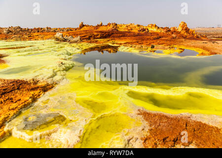 Bunte Federn von Säure in Dallol, Danakil Depression, Äthiopien, Afrika Stockfoto