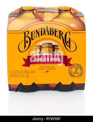 Winneconne, WI - 10 März 2019: ein Paket von Bundaberg Ginger Beer auf einem isolierten Hintergrund Stockfoto