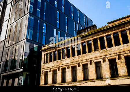 Alte und neue Architektur in West Nile Street, Glasgow Stockfoto