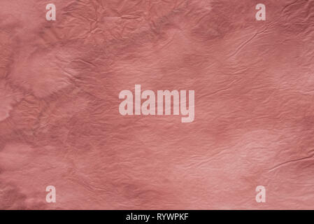 Rote Farbe Aquarell gemalten Hintergrund Textur auf zerknitterte Papier Stockfoto