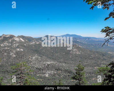 Bewaldete Berglandschaft von Südkalifornien. Stockfoto