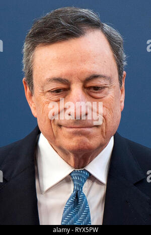 Mario Draghi - * 03.09.1947: Der Präsident der Europäischen Zentralbank EZB seit November 2011. Stockfoto