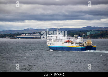 North Sydney, Nova Scotia, Kanada - Oktober 10, 2018: Blick auf die Stadt in der Nähe des Fährhafen während ein trüber Herbsttag. Stockfoto