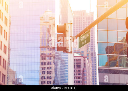 Reflexionen über die Stadt Chicago Downtown Wolkenkratzer Windows, Illinois, USA Stockfoto