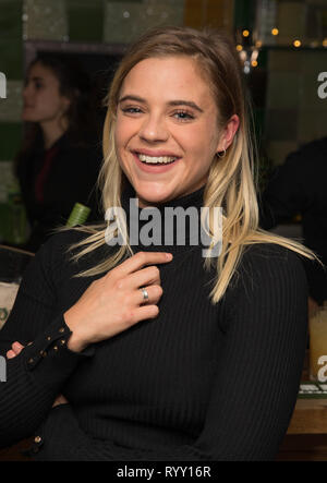 Laura Kran und Tristan Phipps besuchen Begriff Magazin x Zubrowka listening Party im H Club mit Rapper Kelvyn Colt mit: Laura Kran Wo: London, Vereinigtes Königreich, wenn: 12 Feb 2019 Credit: Phil Lewis/WENN.com Stockfoto