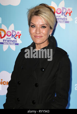 Nov 02, 2014 - London, England, UK-Dora und Freunde: In die Stadt! UK Premiere, Empire, Leicester Square Foto zeigt: Zoe Lücker Stockfoto