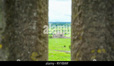 Ruinen der Hore Abbey in der kleinen Stadt in Irland nur wenige Meter vom Rock Of Cashel in Irland Stockfoto