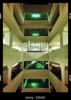 Parkplatz-Symmetrie Stockfoto