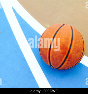 Basketball auf einen Freiplatz. Stockfoto