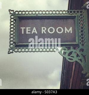 Vintage Tea Room auf einem Bahnsteig der Great Central Railway in Leicestershire. Stockfoto