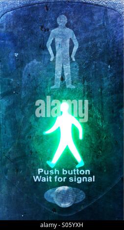 Grüner Mann auf der Kreuzung Stockfoto