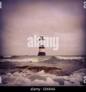 Penmon Leuchtturm, Anglesey, North Wales, UK Stockfoto