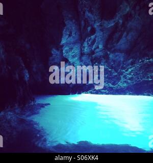 Blaue Grotte auf dem Meer auf der Insel Bisevo Stockfoto