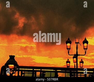 Sonnenuntergang-bus Stockfoto