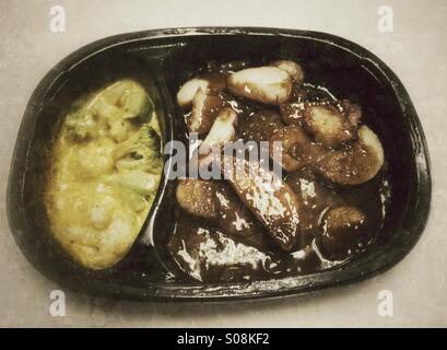 Salisbury Steak ungesunde Fertiggerichte TV dinner Stockfoto