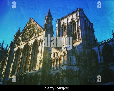 Central Tower und Rosette York Minster North Yorkshire England UK Stockfoto