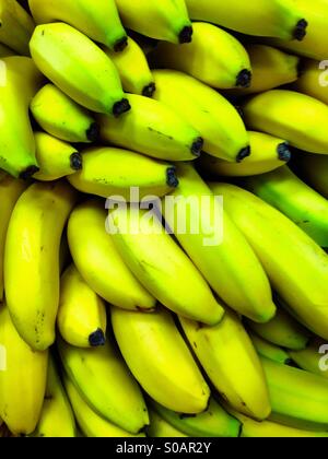 Große Haufen von reifen Bananen Stockfoto