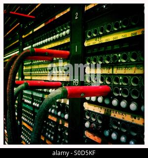 Eine alte Telefonzentrale im McHenry Museum. Modesto, Kalifornien, USA Stockfoto