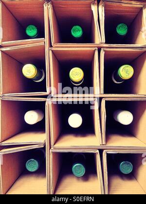 Eine Anlieferung des Weins Stockfoto