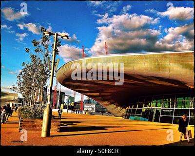 Das Aquatics Centre auf der Queen Elizabeth II Olympic Park, Stratford City, East London, London Borough of Newham, England, Vereinigtes Königreich, Europa Stockfoto