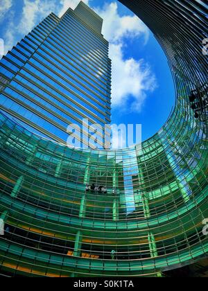 Geschwungene Glas-Atrium am 1 Beacon Court, Bloomberg Turm, NYC. Stockfoto