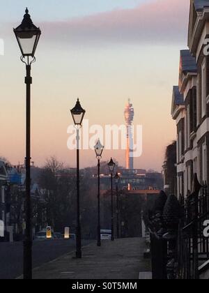 BT Tower in der Morgensonne. Stockfoto