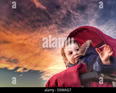 Baby im Kinderwagen Stockfoto