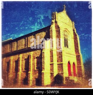 Kirche mit roten Tür mit Grunge-film Stockfoto