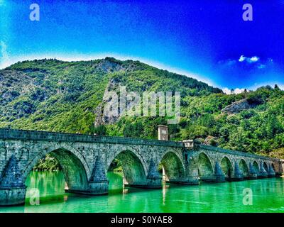 Die Brücke über die Drina Stockfoto