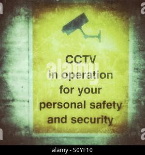 CCTV Kamera Zeichen UK Stockfoto