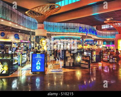 Duty Free am Flughafen Don Mueang International, Bangkok, Thailand Stockfoto