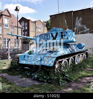 Russische Panzer in alt Kent Straße Süd-Ost-london Stockfoto