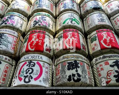 Sake-Fässer in Tokio Japan Stockfoto