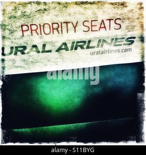 Priorität Sitze Zeichen, Ural Airlines, Russland Stockfoto