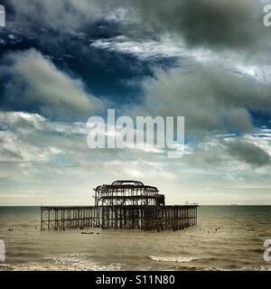 Verfallene West Pier in Brighton Stockfoto