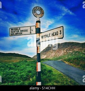 Eine Straße Zeichen für Wasdale Head, Lake District, Cumbria Stockfoto