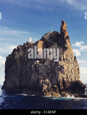 Leuchtturm der Strombolicchio, Äolischen Inseln, Sizilien, Italien Stockfoto