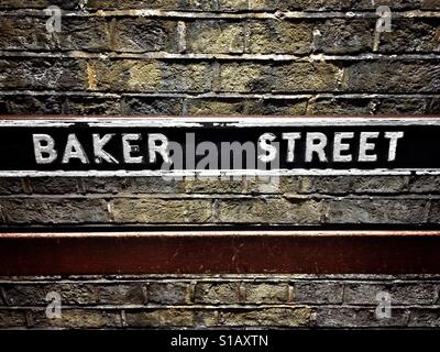 Ein Schild mit der Aufschrift Baker Street in London, Großbritannien Stockfoto