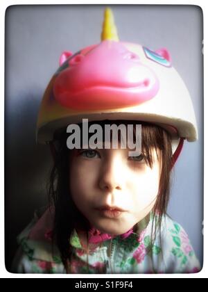 Raskullz Einhorn Kinder Fahrradhelm Stockfoto