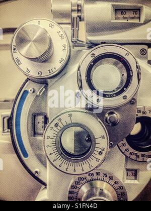 Augenheilkunde Büro, close-up Phoropter Brechung Maschine, USA Stockfoto