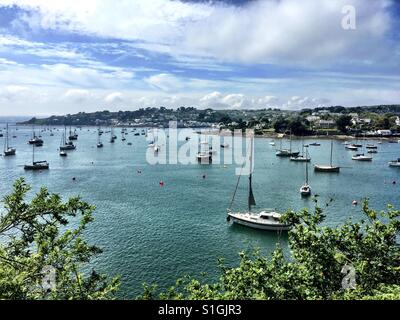 Der Blick vom Ort St Mawes in Cornwall auf. Schönen Teil der Welt. Stockfoto