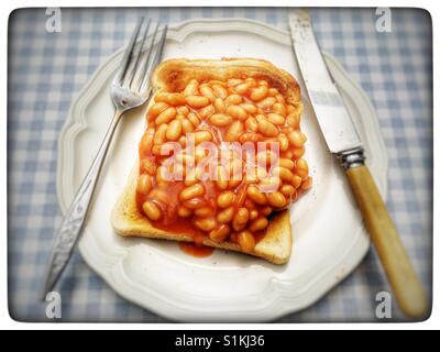 Heinz gebackene Bohnen auf toast Stockfoto