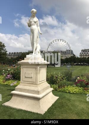 Nymphe von Louis Auguste Lévêque. Jardin des Tuileries, Paris. Stockfoto