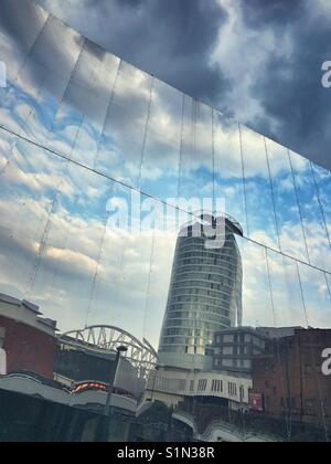 Reflexion der Rotunde, Birmingham, Großbritannien Stockfoto