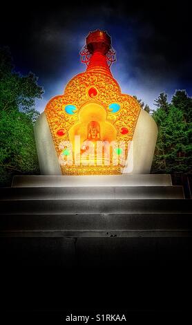 Stupa der Aufklärung an Gampo Abbey, einem westlichen buddhistischen Kloster, angenehme Bay, Cape Breton Island, Nova Scotia, Kanada Stockfoto